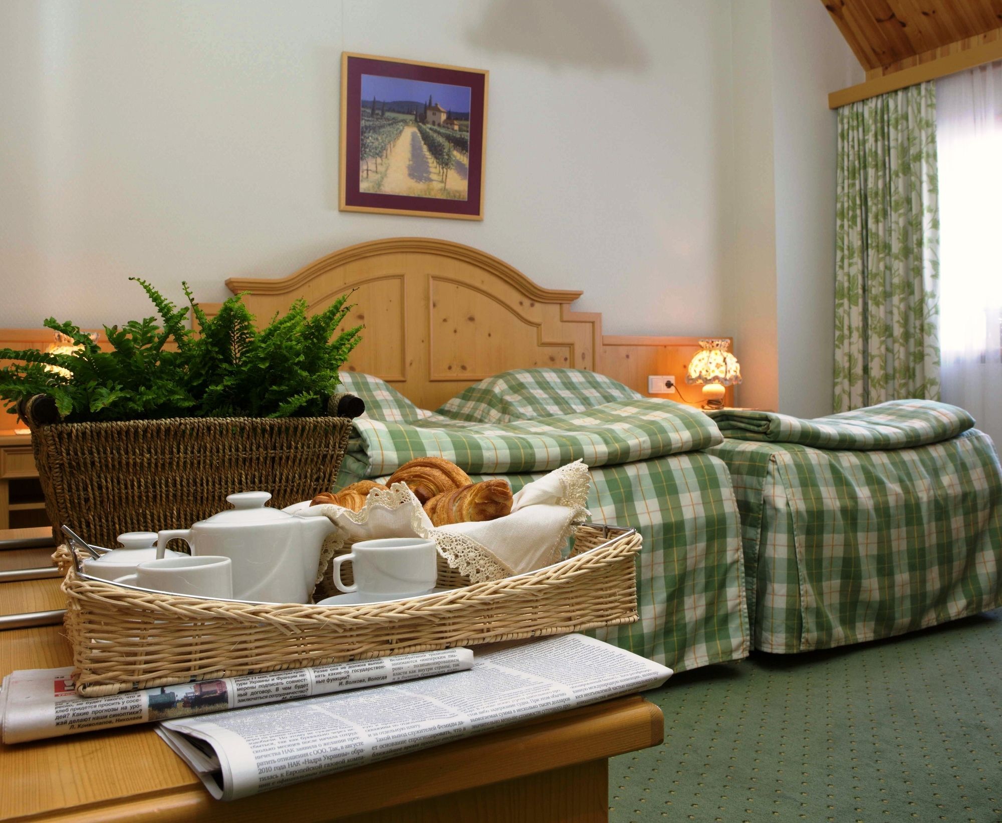 Landhaus Hotel Brovary Buitenkant foto